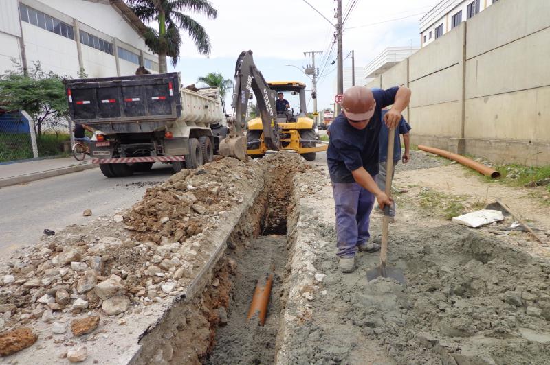 Em Itajaí, R$ 100 milhões para ampliação da rede de esgotos