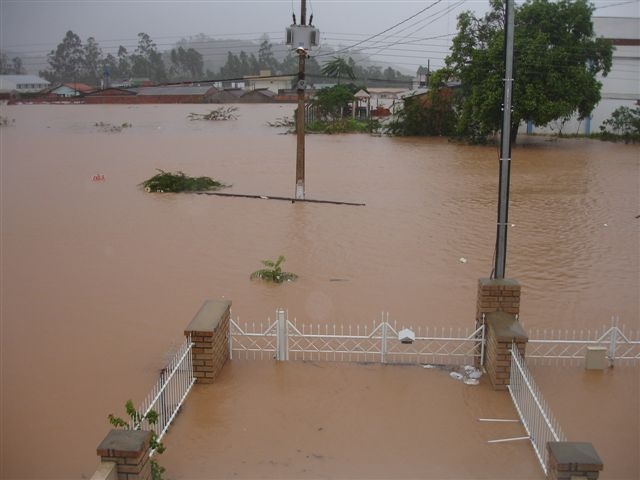 Resgate histórico de imagens das enchentes de 2008