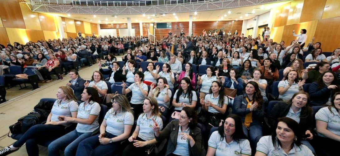 Encontro de produtoras rurais em Cascavel reúne 650 mulheres