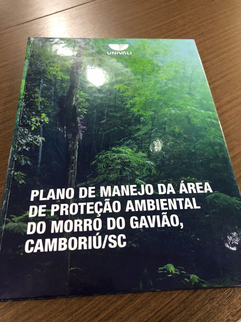 Entregue em Camboriú o Plano de Manejo da APA do Morro do Gavião
