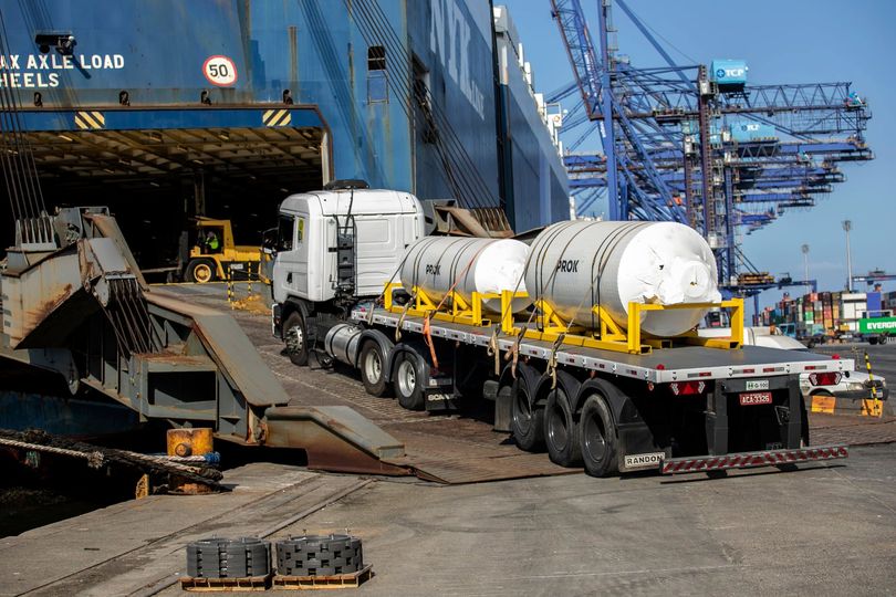 Porto de Paranaguá embarca carga para indústria de mineração de alto valor agregado