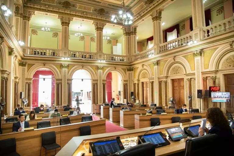 Projetos de incentivo ao empreendedorismo tramitam na Câmara de Curitiba