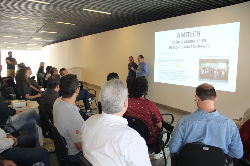 Prefeitura de Maringá apresenta espaço e estrutura da Amitech para o setor de TI