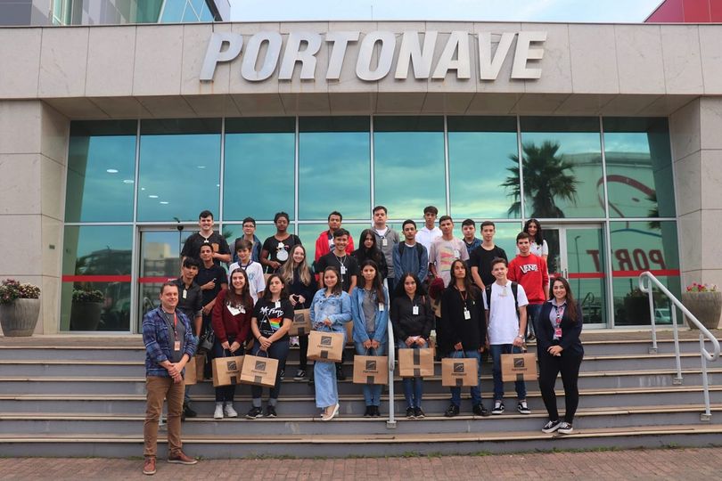 Porto de Navegantes em SC inicia programa pioneiro para capacitação de estudantes