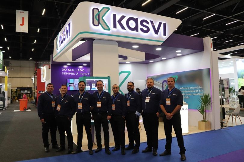 Kasvi e FirstLab marcam presença em eventos do setor de análise clínica e indústria química analítica