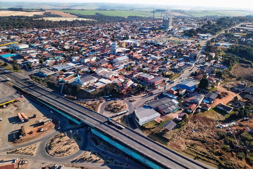 Carambeí ganhará da Ambev maior fábrica de vidros sustentáveis do país