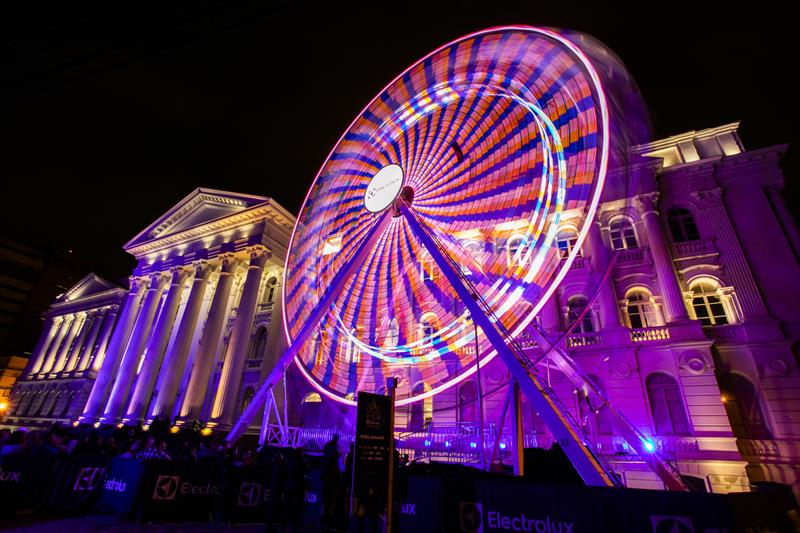 Roda-gigante, carrossel e muito mais: confira cinco atrações do Natal de Curitiba que retornam em 2022