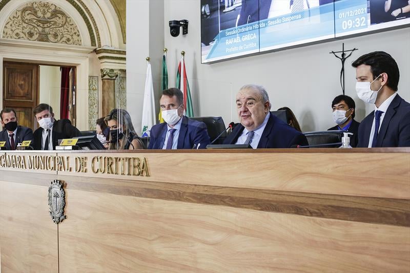 Na CMC, Rafael Greca anuncia mais R$ 526 milhões para investimentos