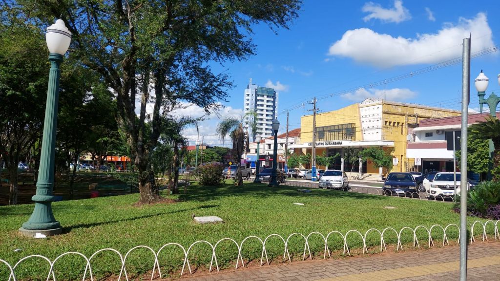 Prefeitura de Loanda regulariza terrenos nos parques industriais