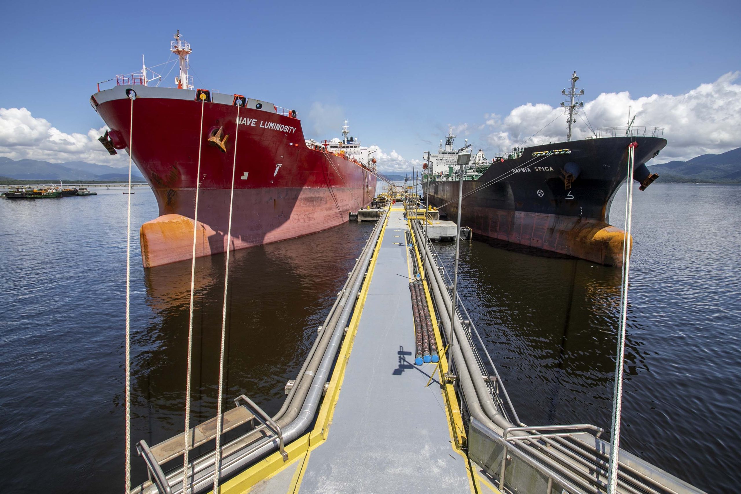 Com 58 milhões de toneladas movimentadas, Paraná alcança novo recorde nos portos