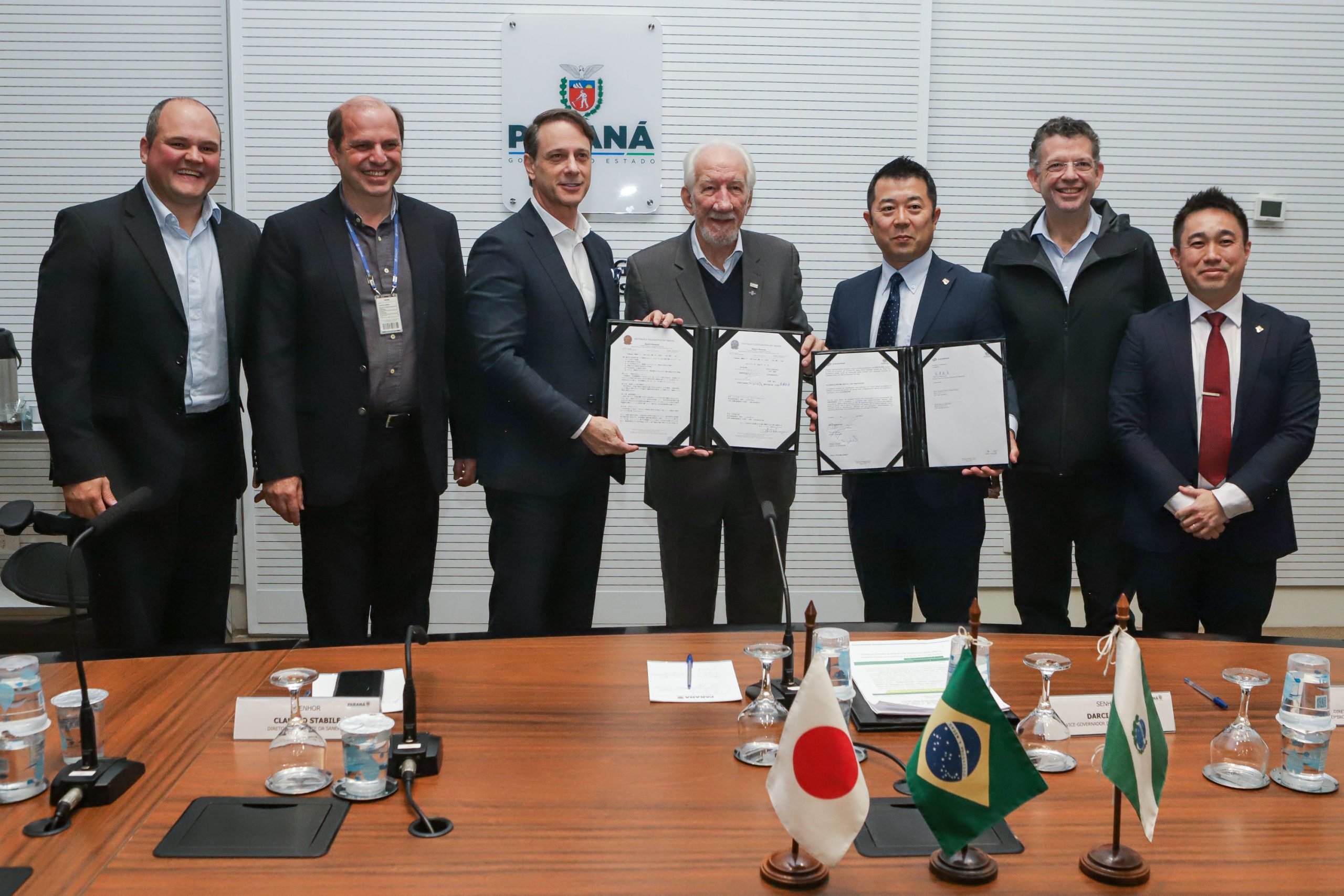 Paraná firma acordo com empresa japonesa de tratamento de esgoto 