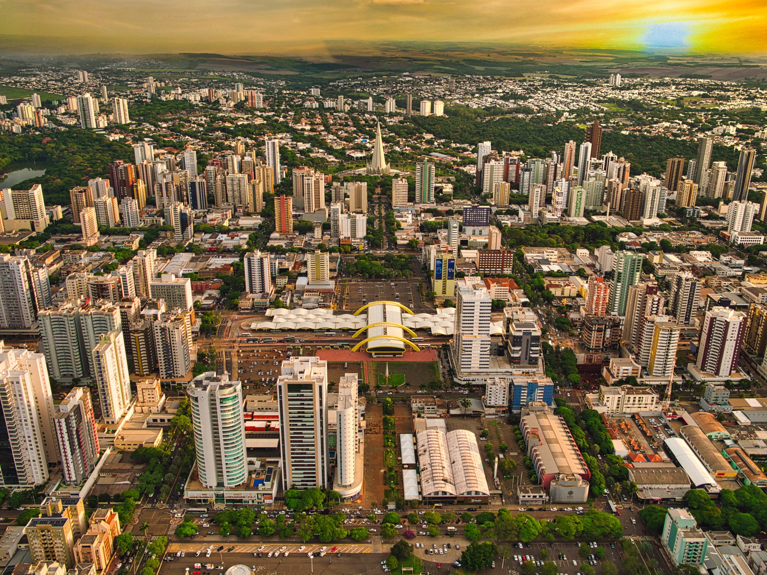 Maringá sobe 10 posições e está entre as 20 melhores cidades do Brasil para empreender