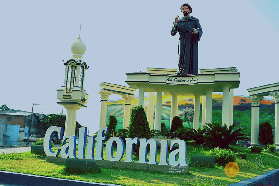Está surgindo o Santuário de N.S. Aparecida em Califórnia