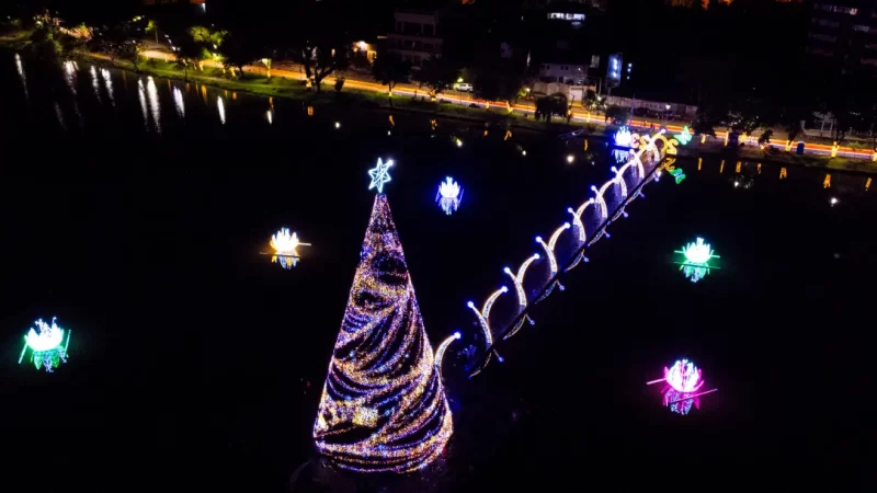 Londrina inaugura a decoração do Natal 2023