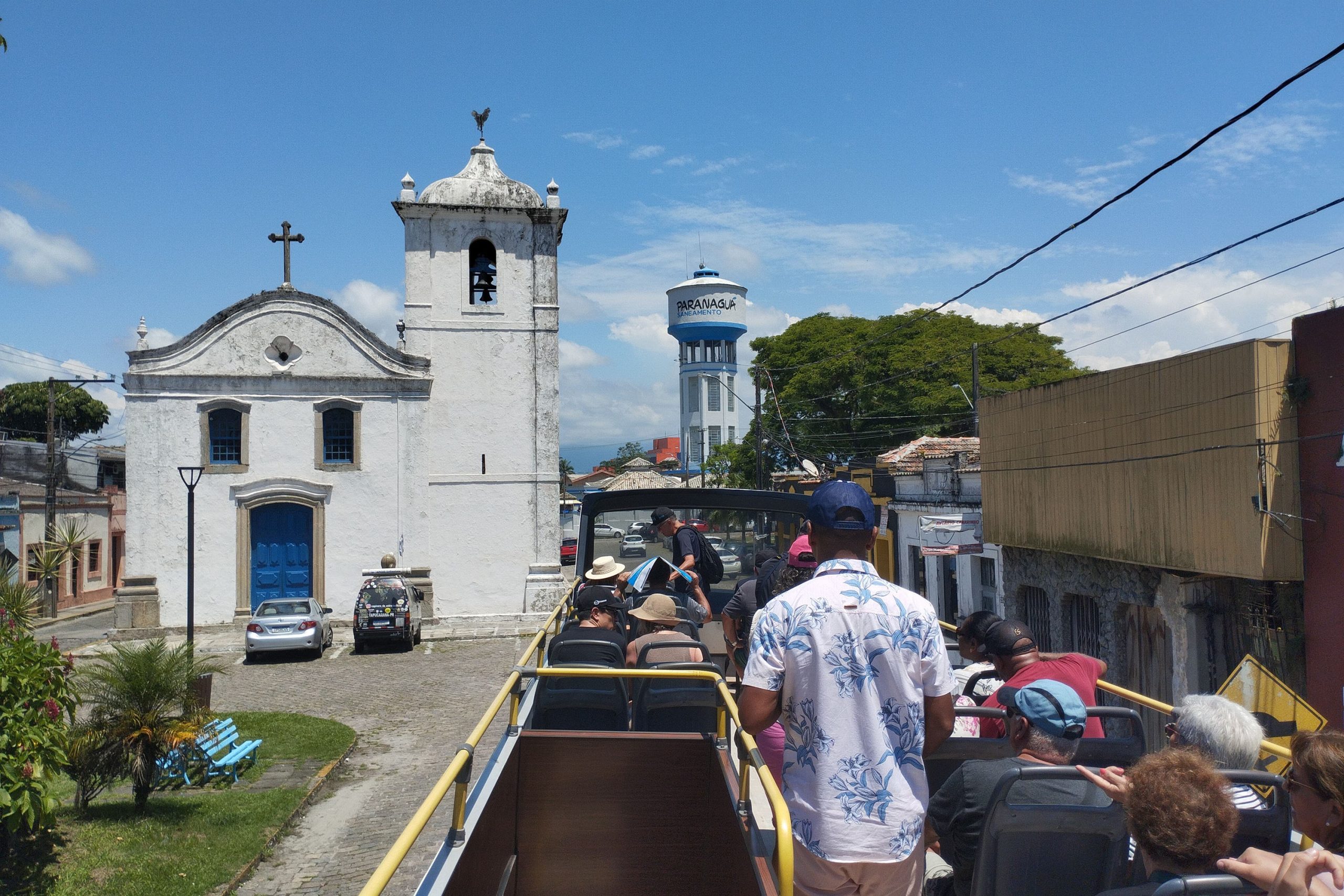 Temporada de cruzeiros ajuda a levar mais turistas para passeios na cidade-mãe do Paraná