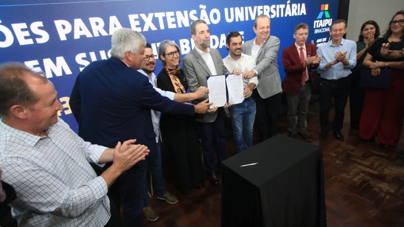 Universidades estaduais do Paraná e Itaipu assinam parceria para ações de extensão em sustentabilidade