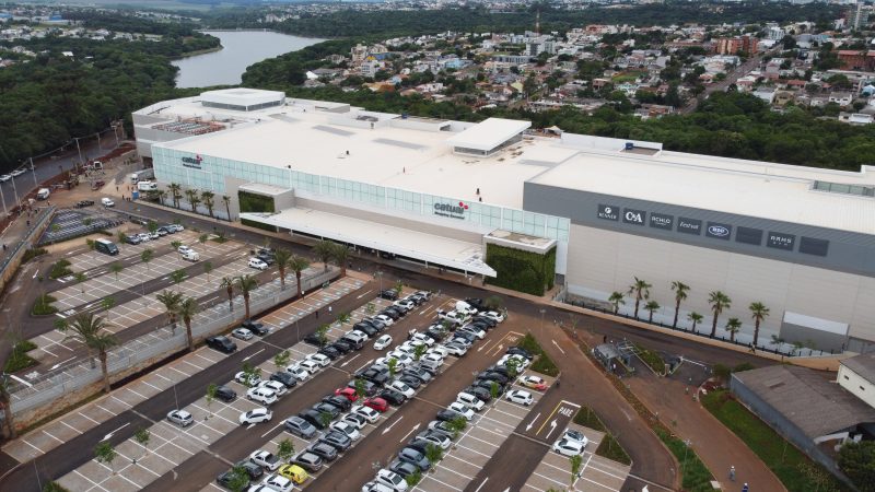 Governador destaca geração de empregos na inauguração de shopping em Cascavel 