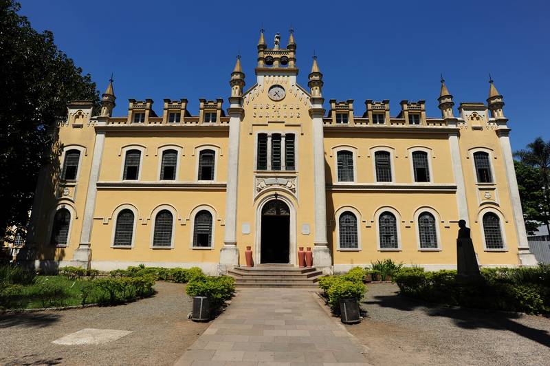 Prefeito Eduardo Pimentel apoia projeto de expansão da Santa Casa de Curitiba