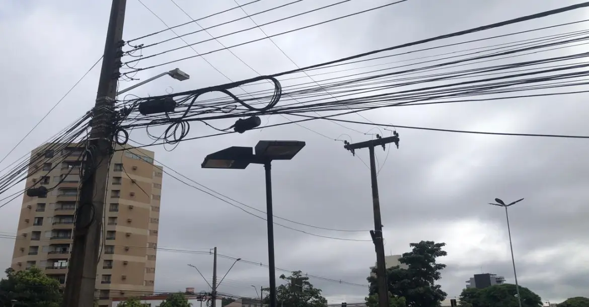 Londrina Iluminação estuda ação integrada para coibir furtos de fios e cabos elétricos